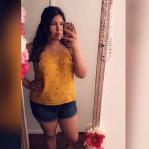 Meet your Posher, Tania